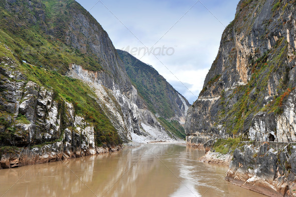 World's deepest gorge: Hutiaoxia in China - Stock Photo - Images