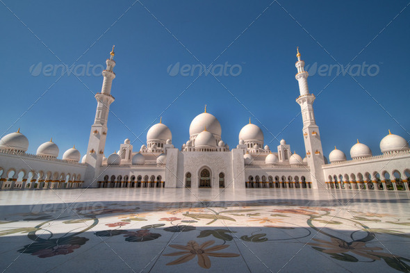 Sheikh Zayed Grand Mosque in Abu Dhabi, United Arab Emirates - Stock Photo - Images