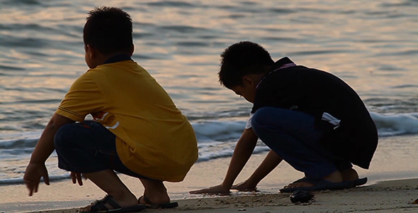 VideoHive Boys At Sunset Beach I HD 3414072 VideoHive Boys At Sunset Beach I HD 3414072