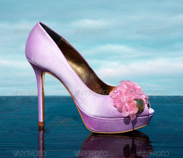 Lilac fashionable stiletto peep toe with marine golden details