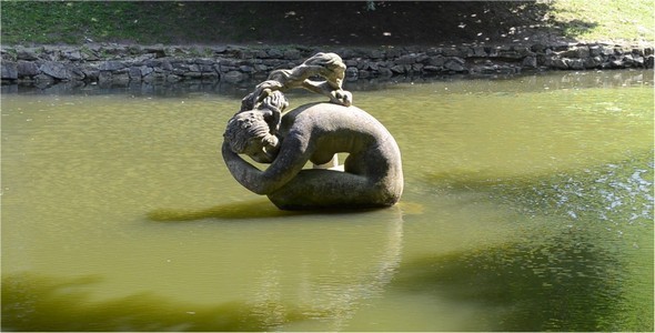 Statue 2 Statue 2
