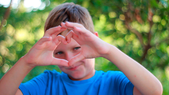 Boy Shape Heart On His Eye Boy Shape Heart On His Eye