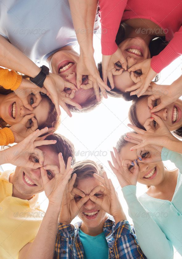 group of smiling teenagers (Misc) Photo Download