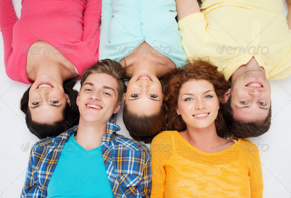 group of smiling teenagers (Misc) Photo Download