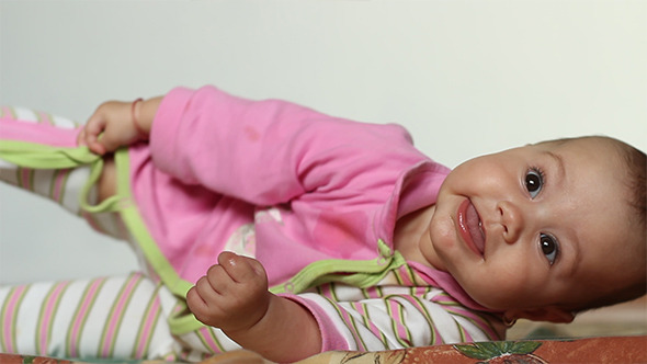 Cheerful Baby Twisting Cheerful Baby Twisting