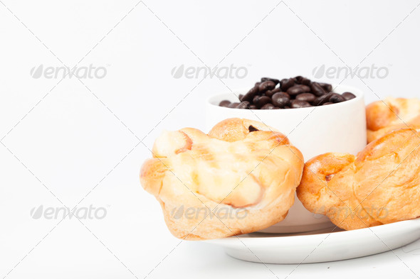 Roasted coffee beans in a glass (Misc) Photo Download