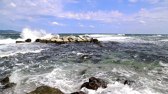 Waves on the Rocky Beach Waves on the Rocky Beach