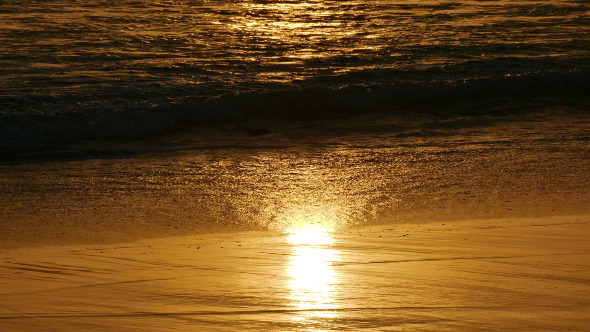 Waves Crashing on Beach 927 Waves Crashing on Beach 927
