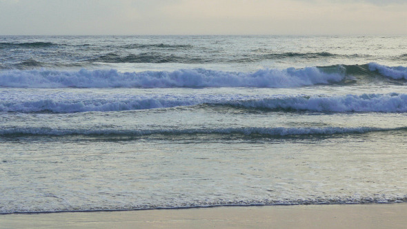 Waves Crashing on Beach 931 Waves Crashing on Beach 931