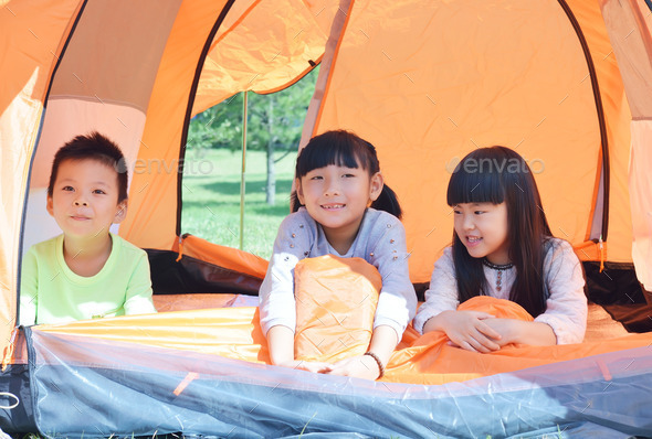 The children in the tent
