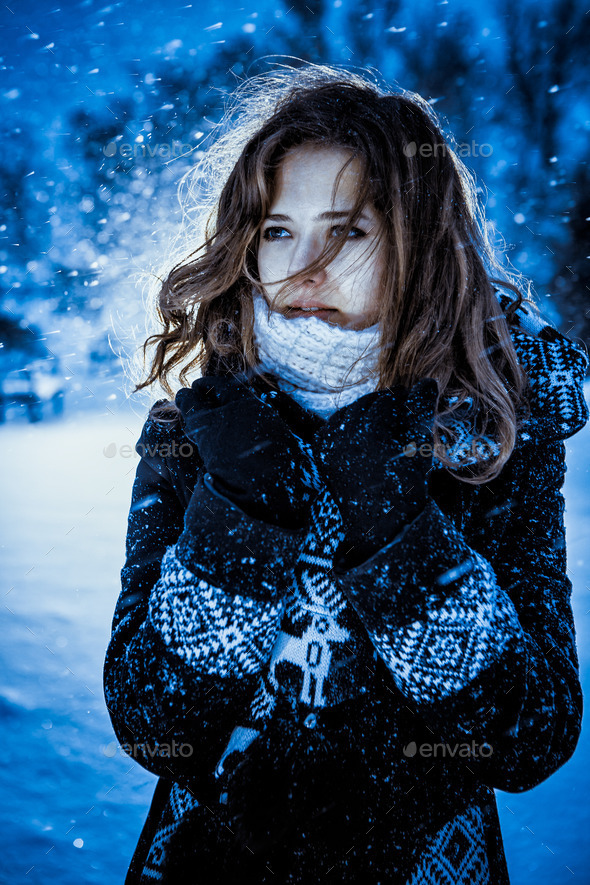 Winter girl (Misc) Photo Download
