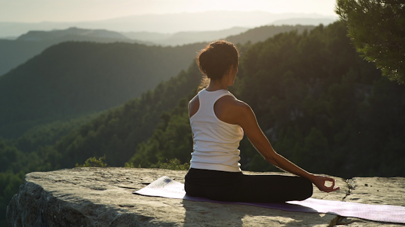 Yoga Teacher Amazing Sunset Mountain Clifftop 9 Yoga Teacher Amazing Sunset Mountain Clifftop 9