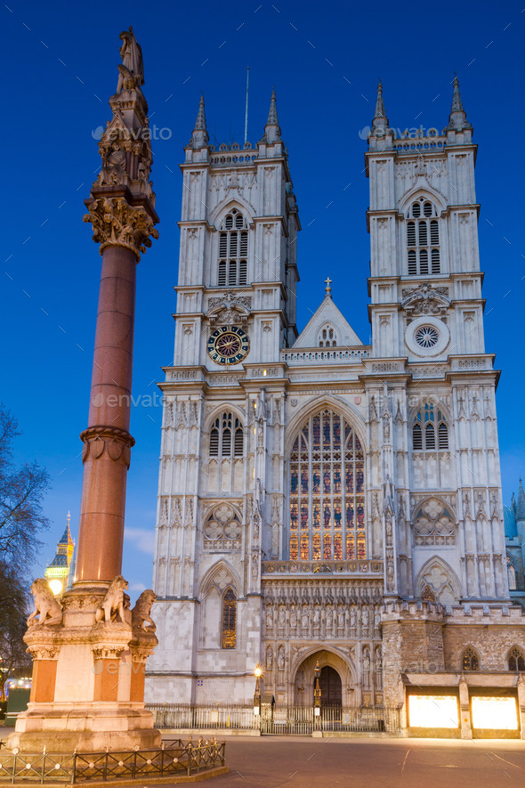 Westminster Abbey during twilight