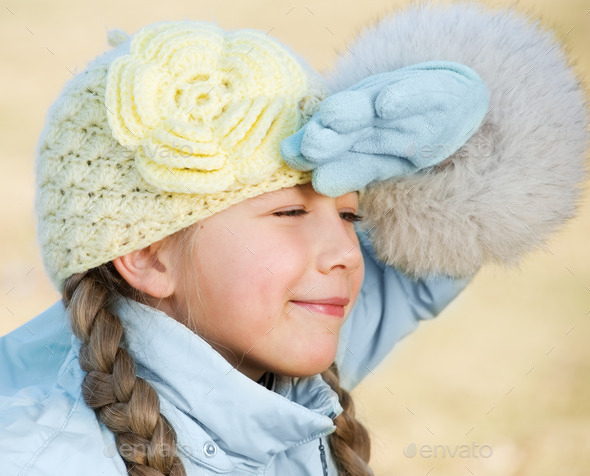 Beautiful young girl close-up portrait (Misc) Photo Download