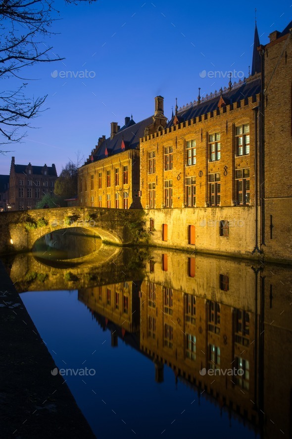 Houses along canal at night in Bruges, Belgium (Misc) Photo Download