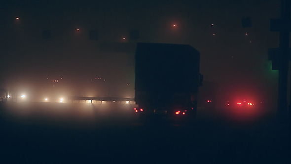 VideoHive Fog Night Traffic in City 02 10121297 VideoHive Fog Night Traffic in City 02 10121297