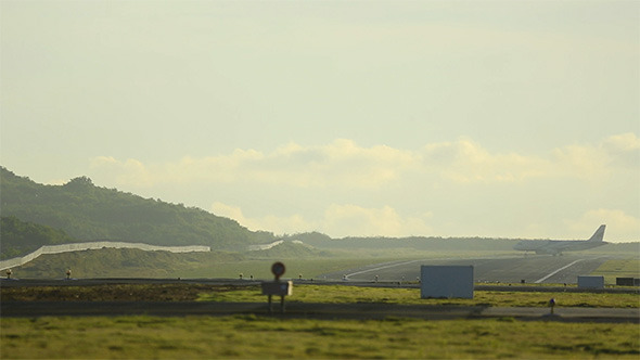 Taxiing Taxiing