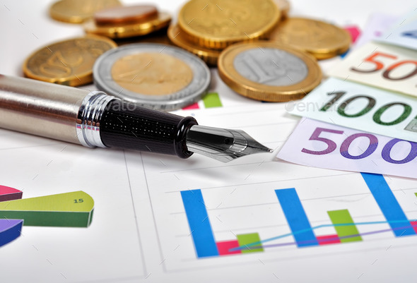 Euro money and pen (Misc) Photo Download