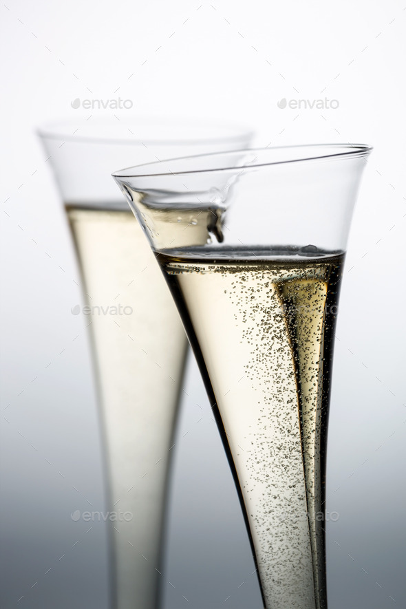 champagne or sparkling wine in the glass of champagne (Misc) Photo Download