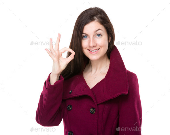 Brunette woman with ok sign (Misc) Photo Download