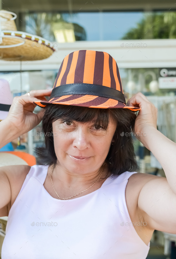 happy woman in a hat (Misc) Photo Download