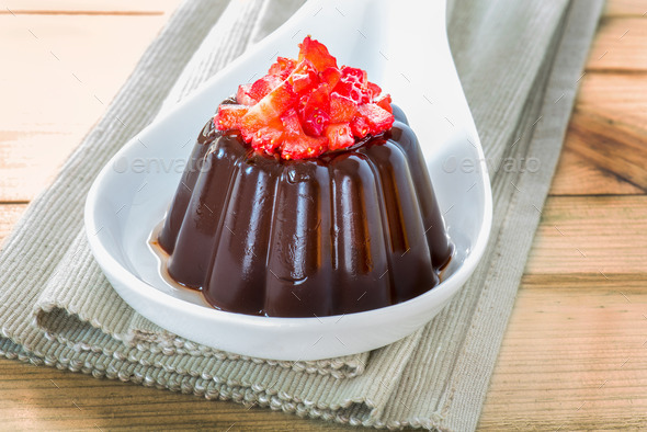 Chocolate pudding with strawberries (Misc) Photo Download