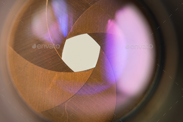 Camera diaphragm aperture with flare and reflection on lens (Misc) Photo Download