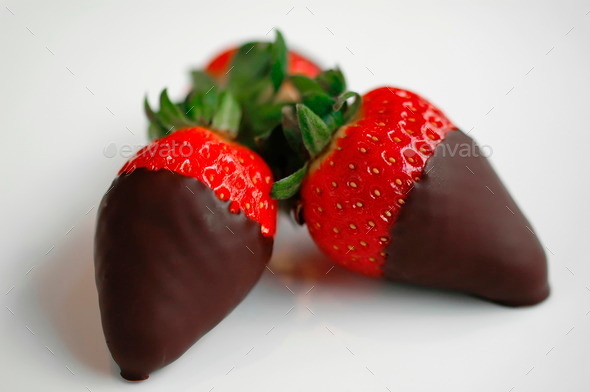 Strawberries covered in chocolate (Misc) Photo Download