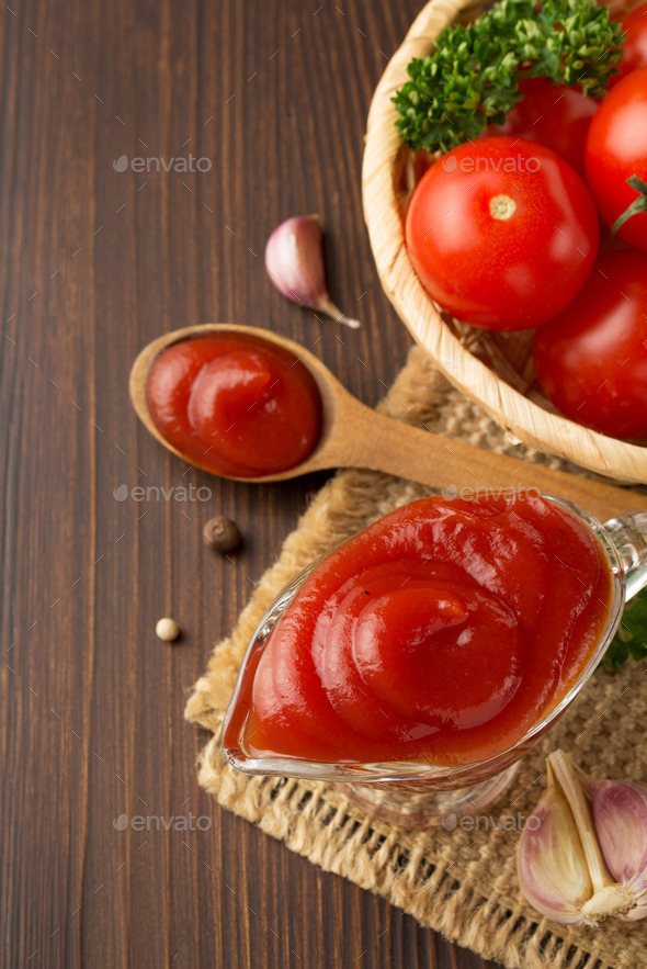 tomato sauce on wood (Misc) Photo Download