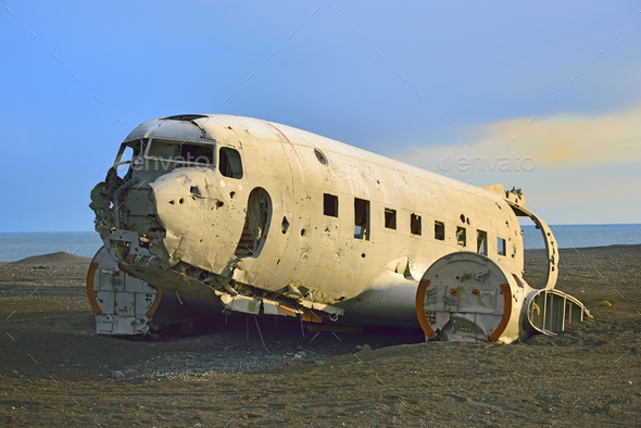 Wreck of an airplane (Misc) Photo Download