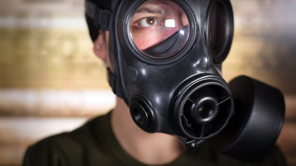 gas_mask_video07_1.jpg