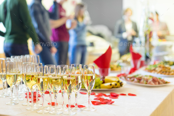 Banquet event. Champagne on table. (Misc) Photo Download