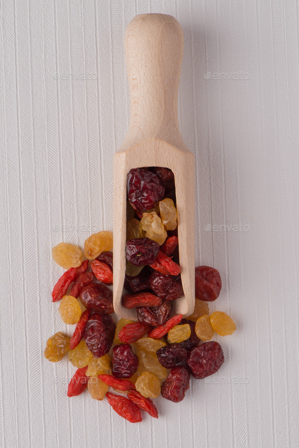 Wooden scoop with mixed dried fruits (Misc) Photo Download