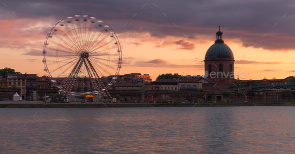 Ferris Wheel and the Chapel de la Grave at dusk (Misc) Photo Download