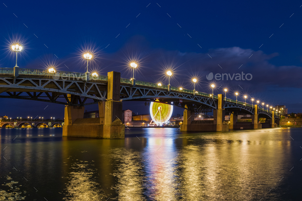 Night shot of the Pont Saint-Pierre (Misc) Photo Download