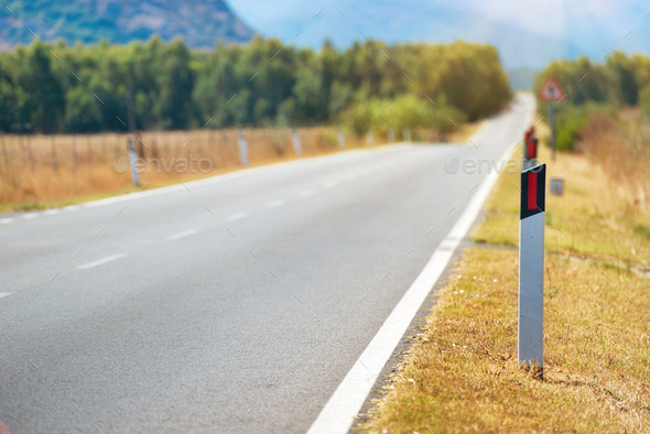 Road pole on highway. (Misc) Photo Download