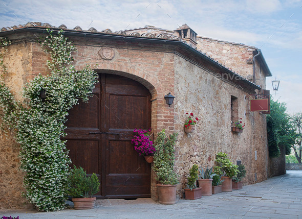 Traditional Italian house (Misc) Photo Download