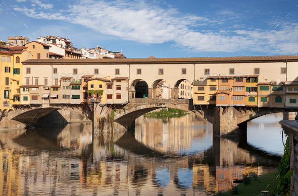 Ponte Vecchio bridge in Florence, Italy (Misc) Photo Download