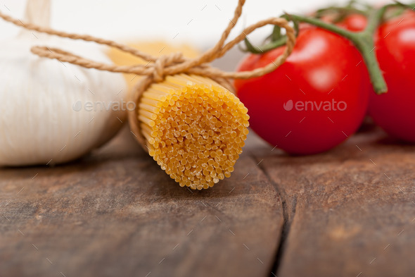 Italian basic pasta ingredients (Misc) Photo Download