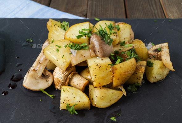 Roasted potatoes and mushrooms