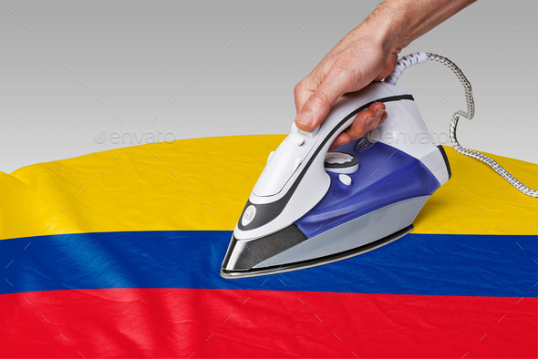 smooth out the wrinkles of Flag-Colombia