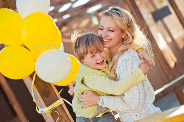 Mother with son (Misc) Photo Download