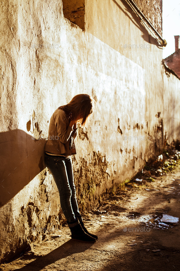 Sad teenage girl (Misc) Photo Download