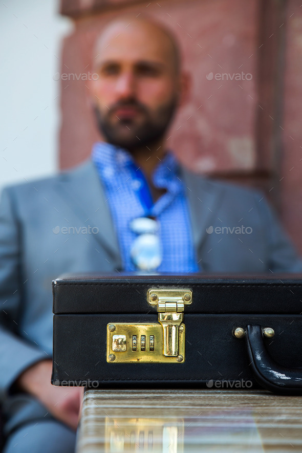 Handbag and the Business Man Blurry (Misc) Photo Download