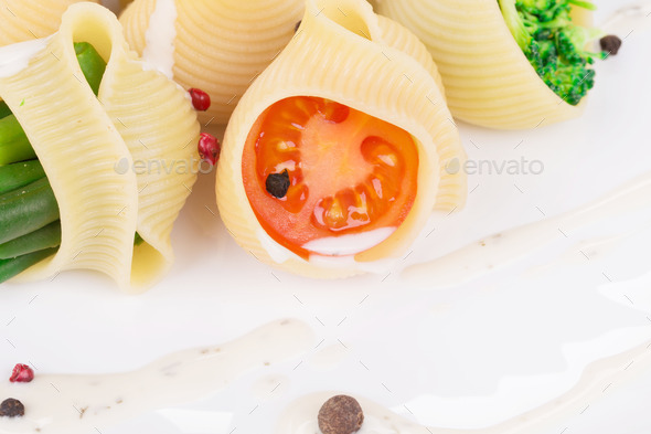 Pasta shells with vegetables (Misc) Photo Download