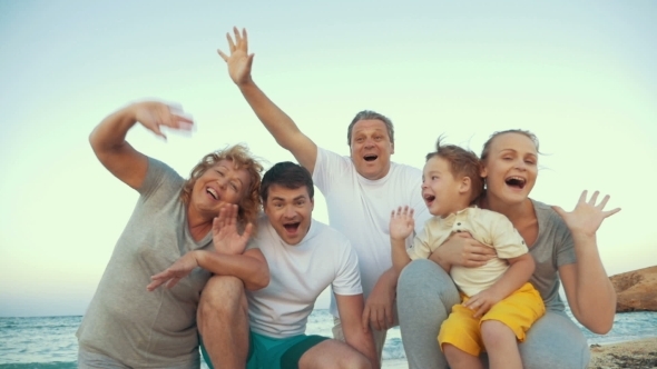 Big Happy Family Waving Hands Big Happy Family Waving Hands