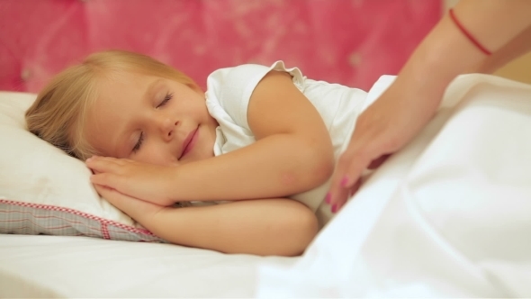 VideoHive Beautiful Little Girl Sleeping 12192513 VideoHive Beautiful Little Girl Sleeping 12192513