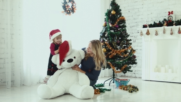Decorating Of White Christmas Toy Bear