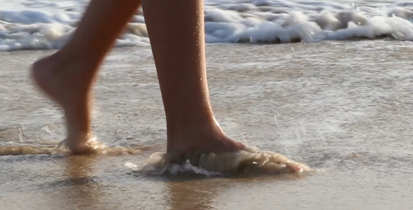 Feets in the Ocean Sand Feets in the Ocean Sand