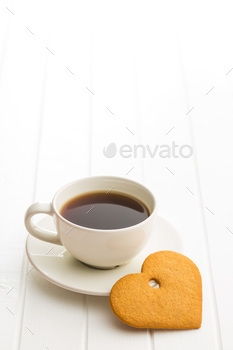 Photodune Gingerbread heart shape and coffee mug. 18737416